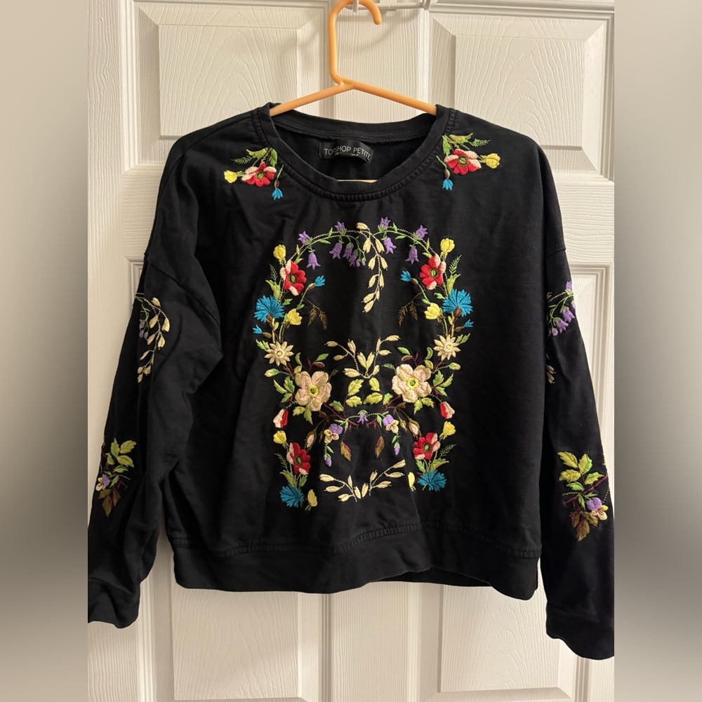 Topshop Floral Embroidered T-shirt Black - Size 10